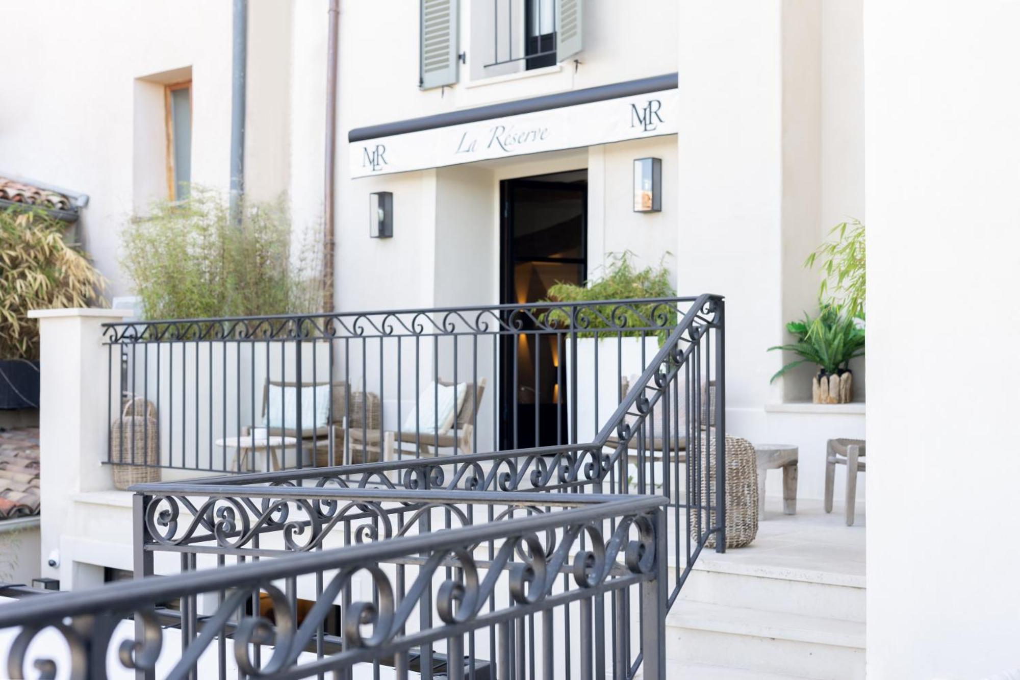 Apartahotel Luxury Retreats